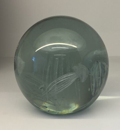 Pisapapel Bola De Cristal 17 CM - Imagen 2